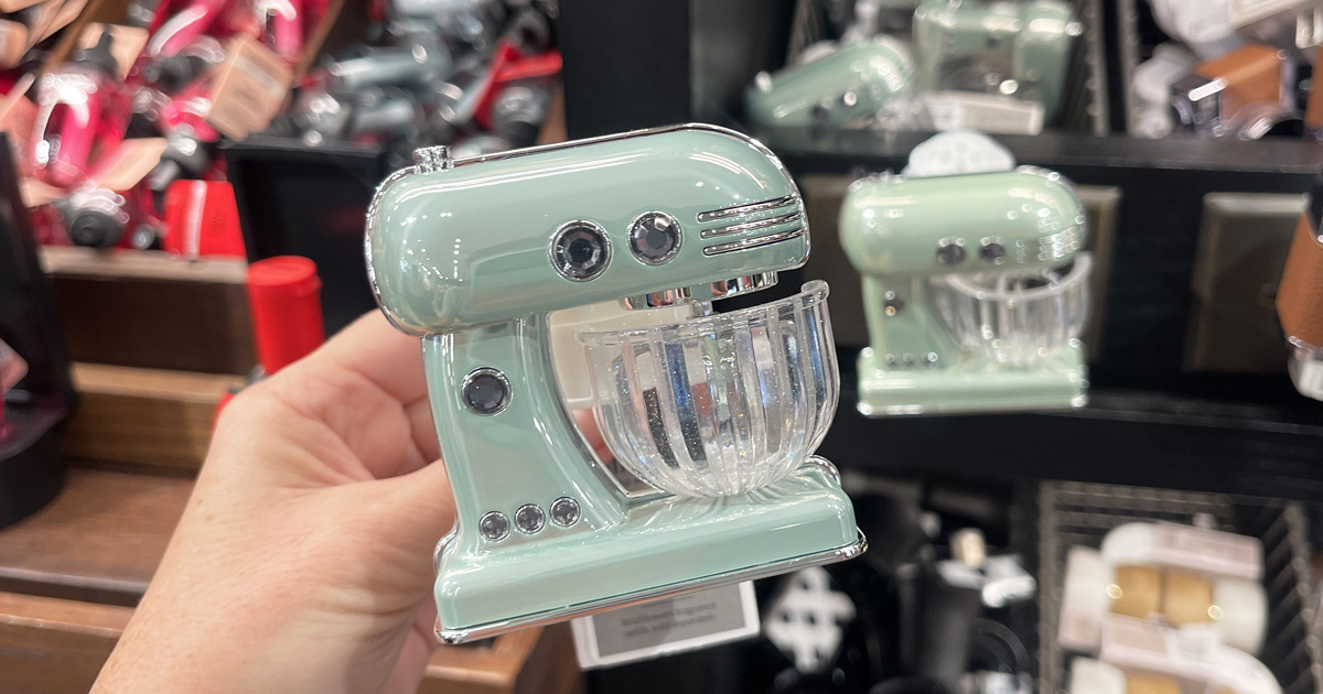 Bath & Body Works Wallflower Refills Only $3.25 (+ CUTE Stand Mixer Plug Now Online!)
